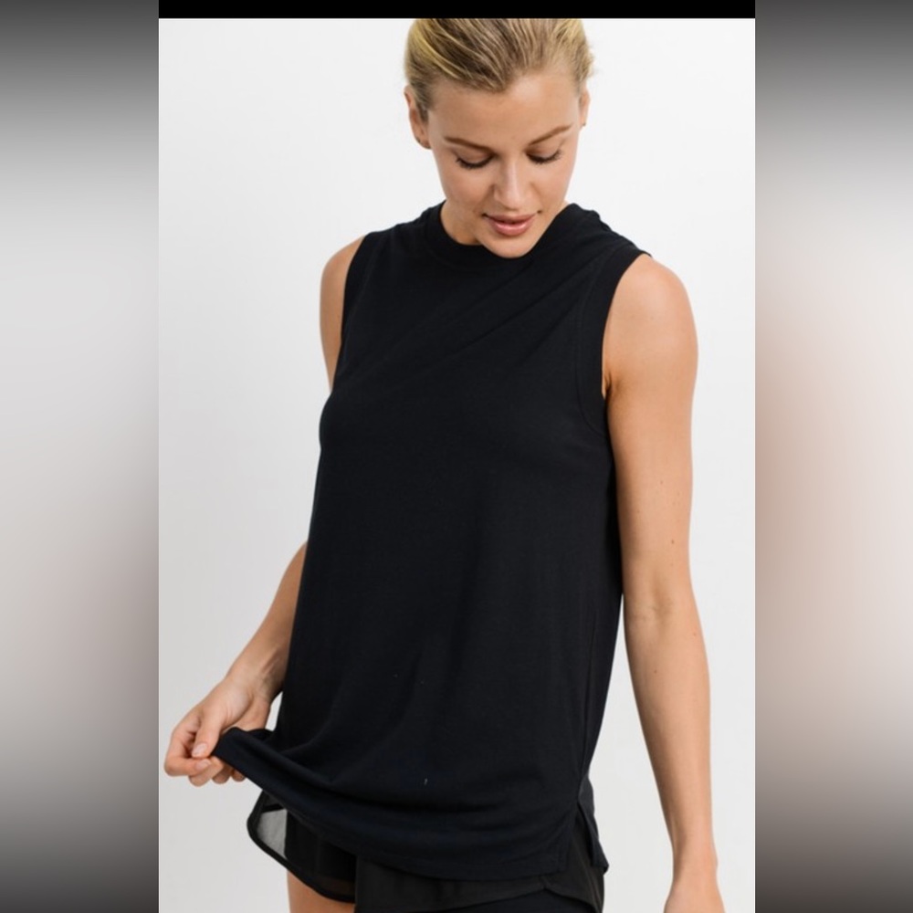 NWT Mono B black athletic tank
